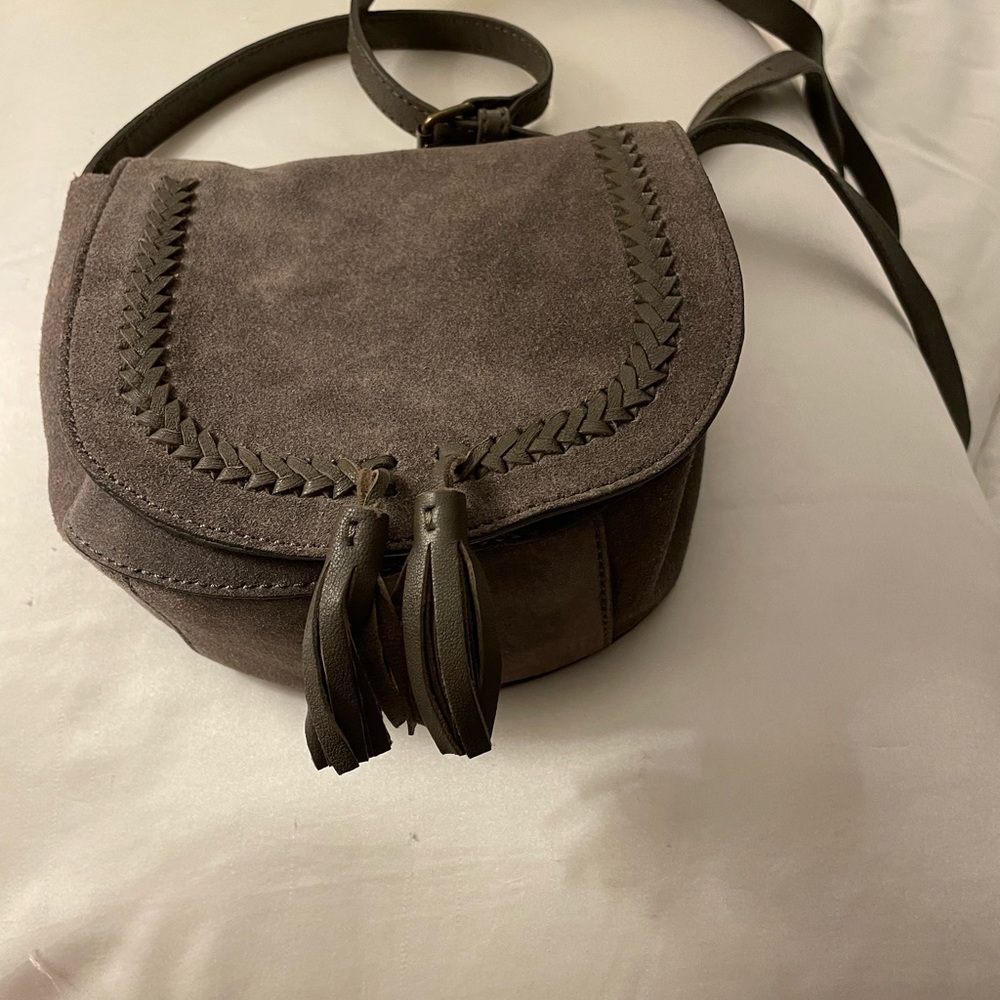 Cross body Lucky Brand handbag!